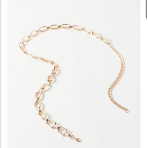 Phoebe Chunky Chain Belt